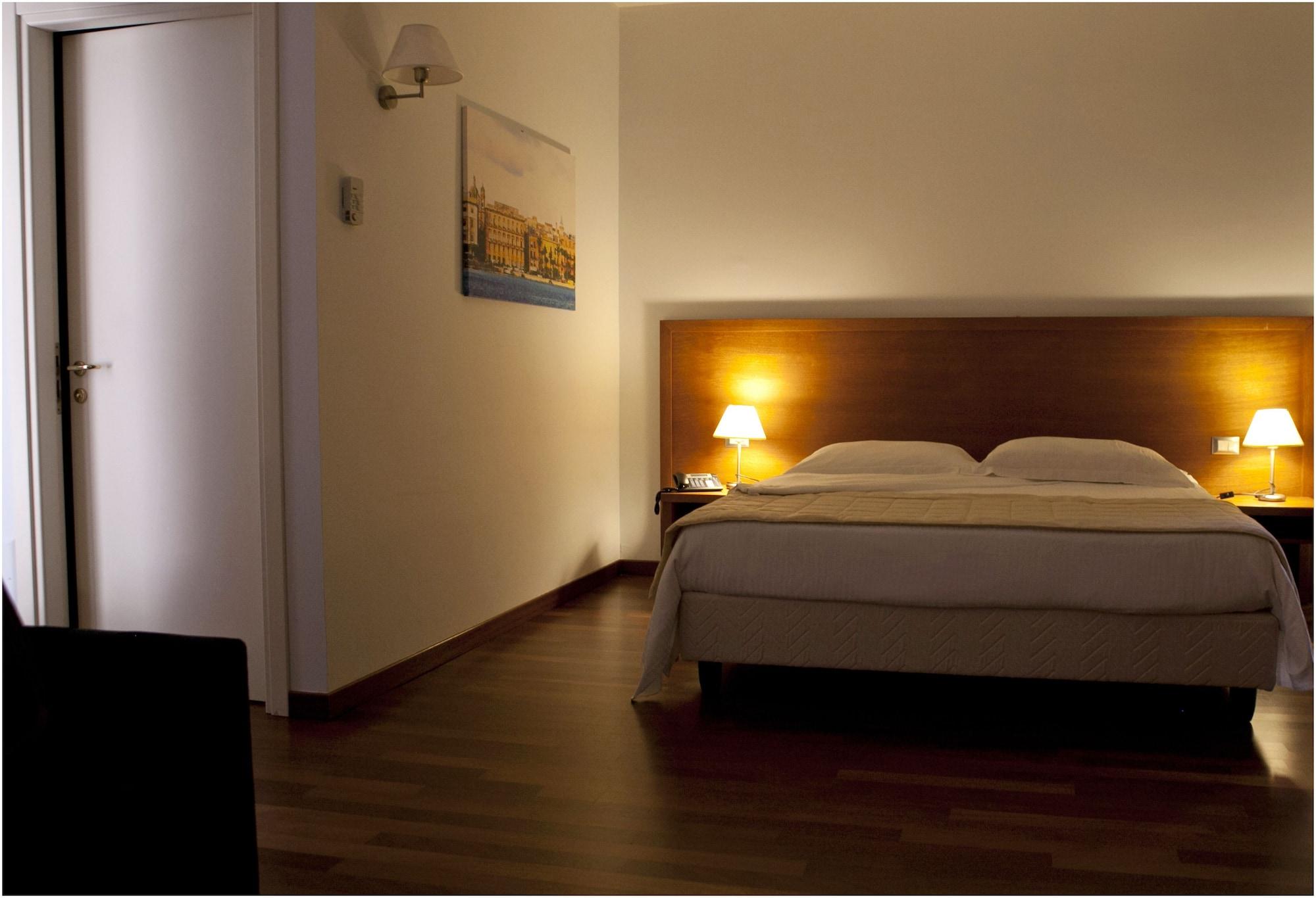 Hotel Tiziano Trapani Exteriér fotografie